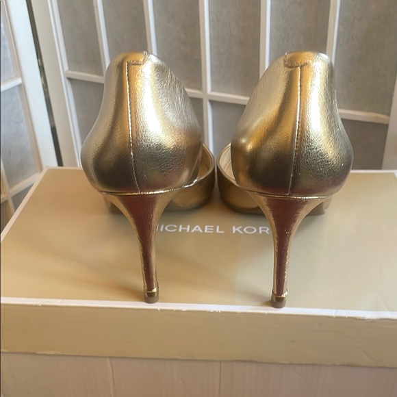 Michael Kors Gold Heels - Picture 4 of 8